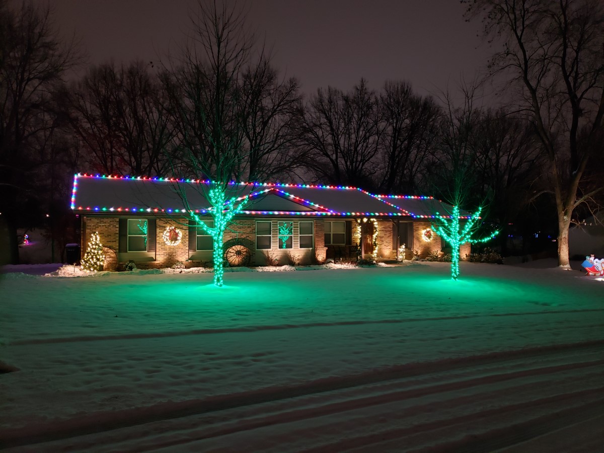 residential holiday lighting